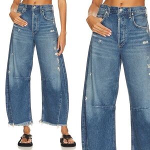 Citizens of Humanity Horseshoe barrel Jean denim Magnolia frayed curved $288 31